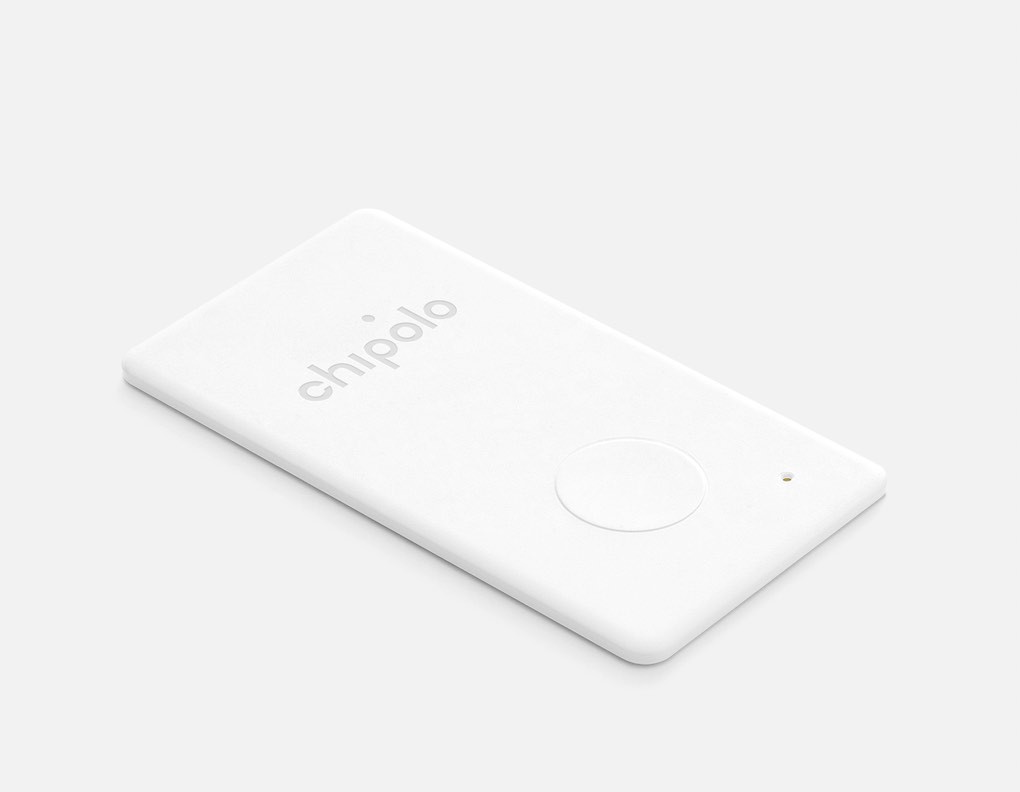 Chipolo CARD tracker. Smart wallets with GPS tracking.