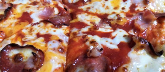 I Tried Eating Whole Pizza Every Day For Two Weeks; Here’s What Happened