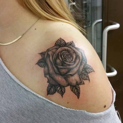 gray rose woman shoulder tattoos drey rose woman shoulder tattoos