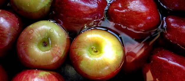 Should I Wash Fresh Fruit in Vinegar?