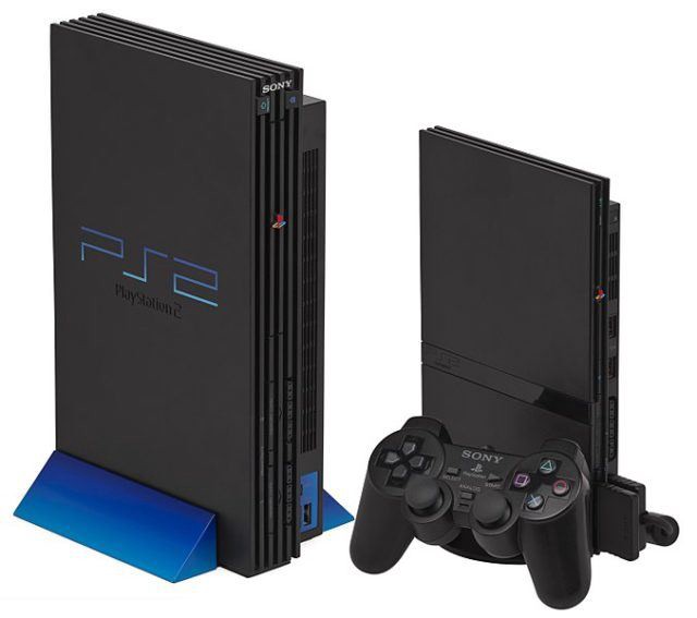The 2 PlayStation 2 models: the Fat and the Slim